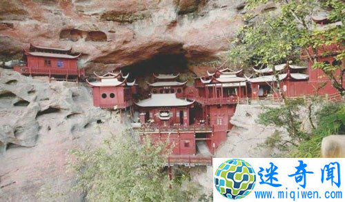 云南西山悬空寺