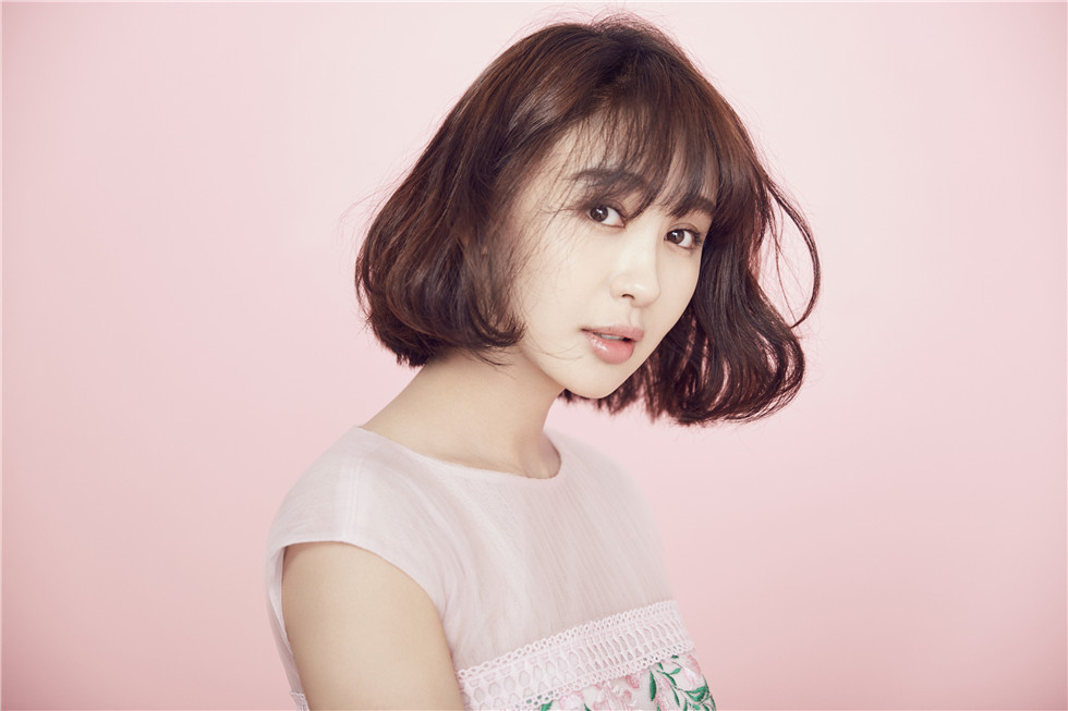 李菲儿回应截图 李菲儿回应节目截图脸部僵硬