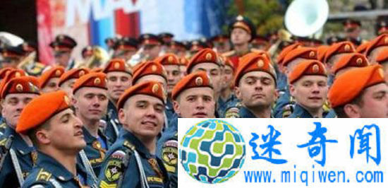 普京颁奖俄特种兵在叙顶住300人强攻 普京亲自颁发奖项