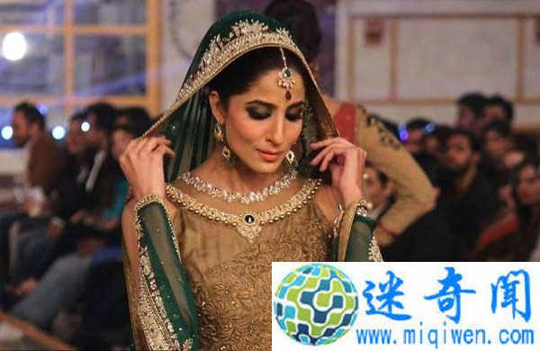 �����������Ů��ϰ�� ���ӿ���Ȣ�Լ�ĸ�ף�