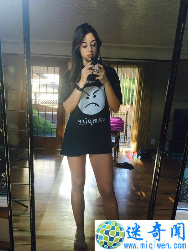 美国妓女靠出售尿液内衣内裤羞辱嫖客成功暴富