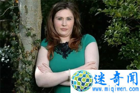 为了帮女儿出头 老妈抢走女儿的男友