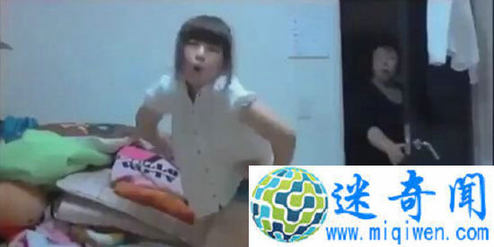 ���跢��Ů���ڷ�����ֱ��ʱ������