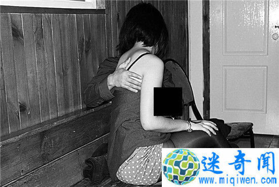 ����Ů���οͰ����ֿ��� �������ɷ���ƭ��Ц�����ʵ���ݣ�