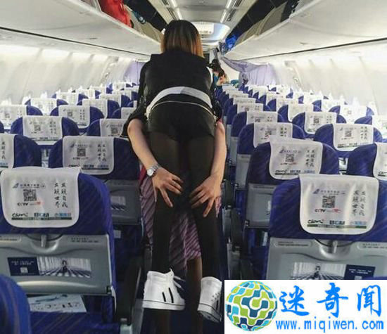 ս㱳Ů˿»Ů˿ж ѱܸж