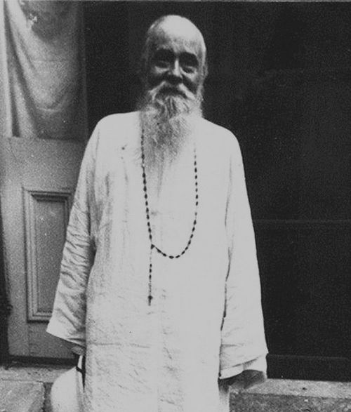 ࣺƽϽ֮Ů ͻΧȸ֮Ϊ