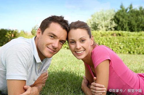 袁花花在等爷爷回家-袁爷爷和袁花花卡通图片 袁花花在等爷爷回家-袁爷爷和袁花花卡通图片