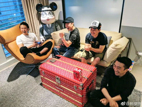 �о���һ��ϲ�������� ��һ������������Ӿ�