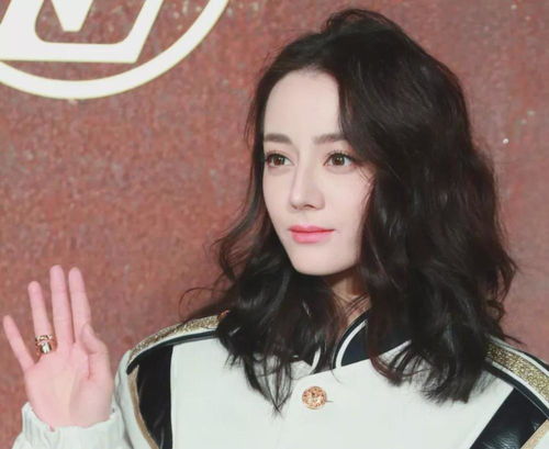 演唱会出轨门女主借名气变现 将出席高价演讲活动 演唱会出轨门女主借名气变现 将出席高价演讲活动